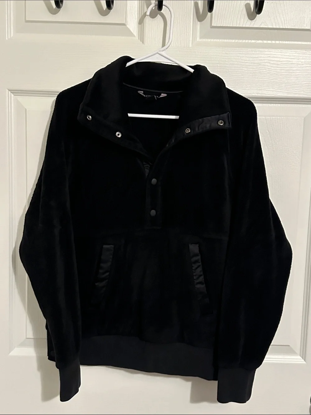 Athleta Black Men’s Zip-Front Fleece Pullover